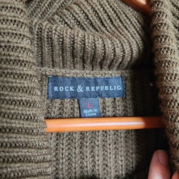 Rock & Republic Olive Green & Black Layered Cowl Neck Sweater Size Large - Picture 5 of 6